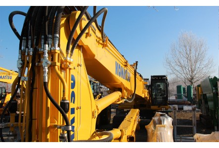 Komatsu PC390HRD-11